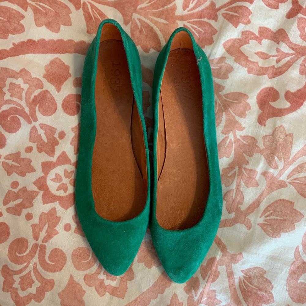 Green Flats. Size 9.